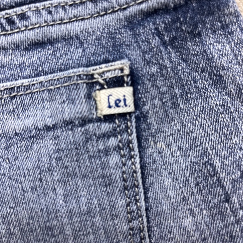 LEI Ashley Lowrise Denim Shorts Junior 11 Faded Blue Raw Hem Y2K Stretch Cutoffs - Picture 7 of 7